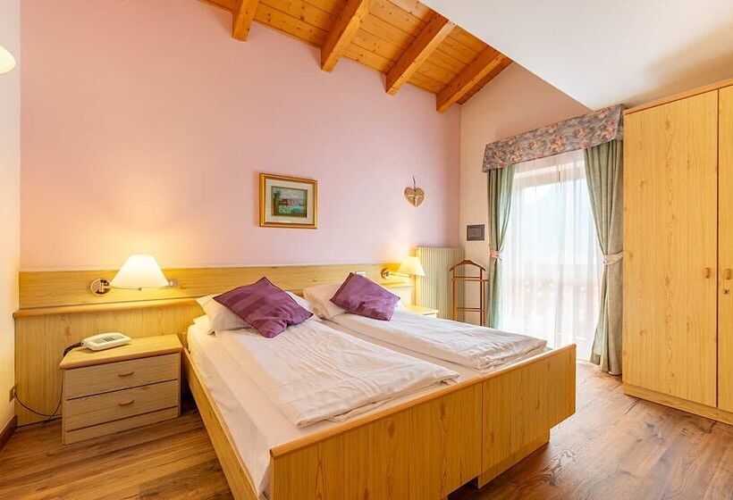 اتاق استاندارد, Alpine Touring Hotel Petfriendly