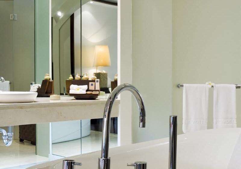 جناح, Candlewood Suites Reading, An Ihg