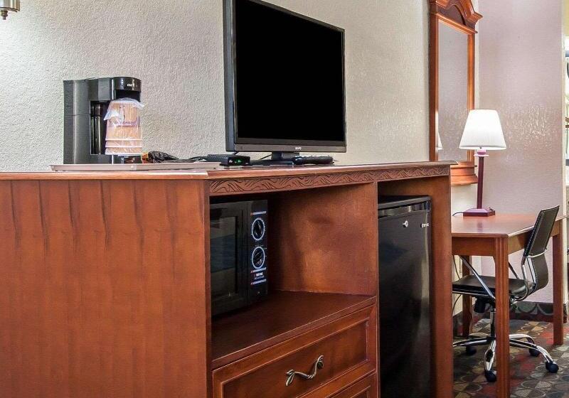 חדר סטנדרט עם מיטת קינג, Motel 6 Prattville, Al