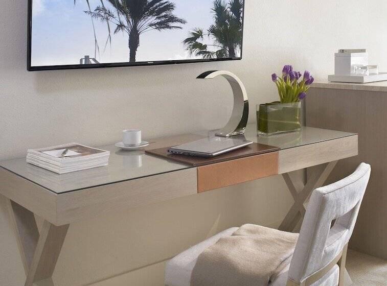 장애인을 위한 더블 침대 스탠다드 룸, Grand Beach Hotel Surfside