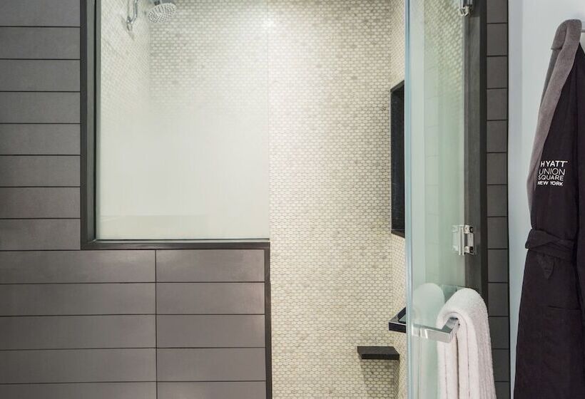 스탠다드 룸 더블 침대, Hyatt Union Square New York