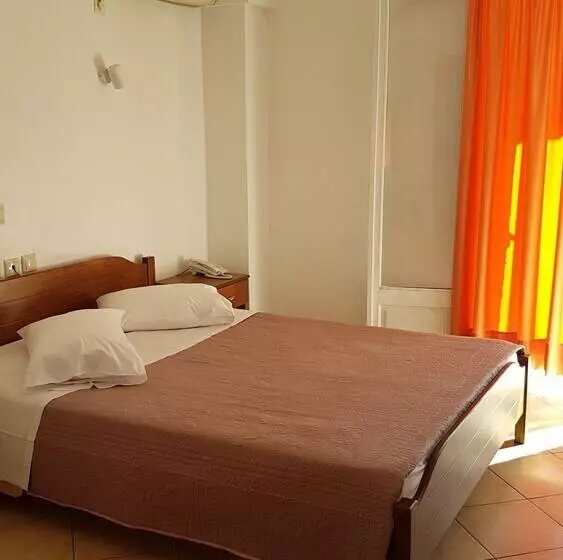Chambre Standard, Orfeas