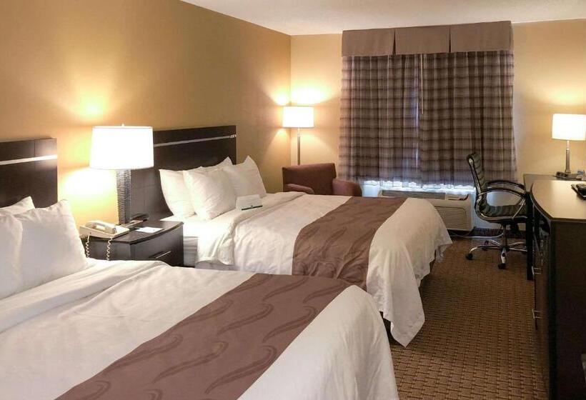 Номер Стандарт, Quality Inn & Suites Sun Prairie Madison East