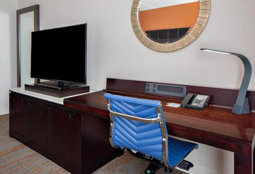 غرفة قياسية سرير كينج, Renaissance Indianapolis North