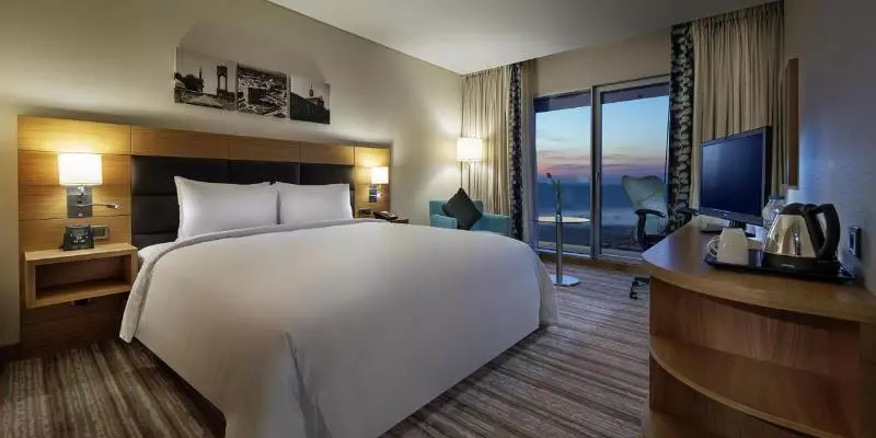 اتاق استاندارد با تخت بزرگ برای معلولان, Wyndham Garden Diyarbakır