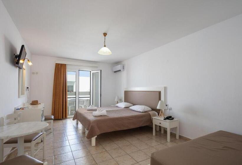 庭の見えるスタンダードトリプルルーム, Koni Village