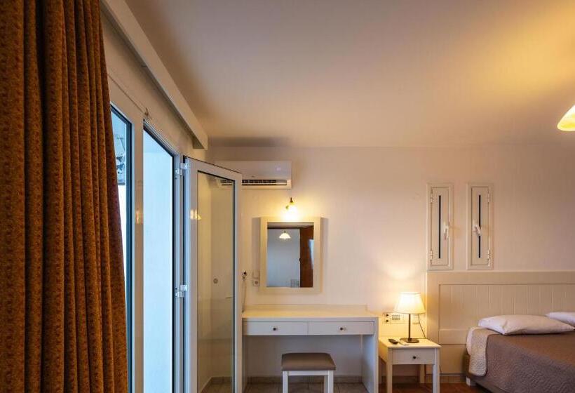 ガーデンビューファミリールーム, Koni Village