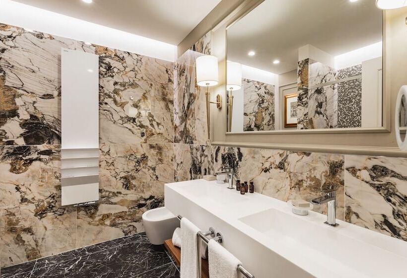 سوییت جونیور, Palazzo Di Varignana