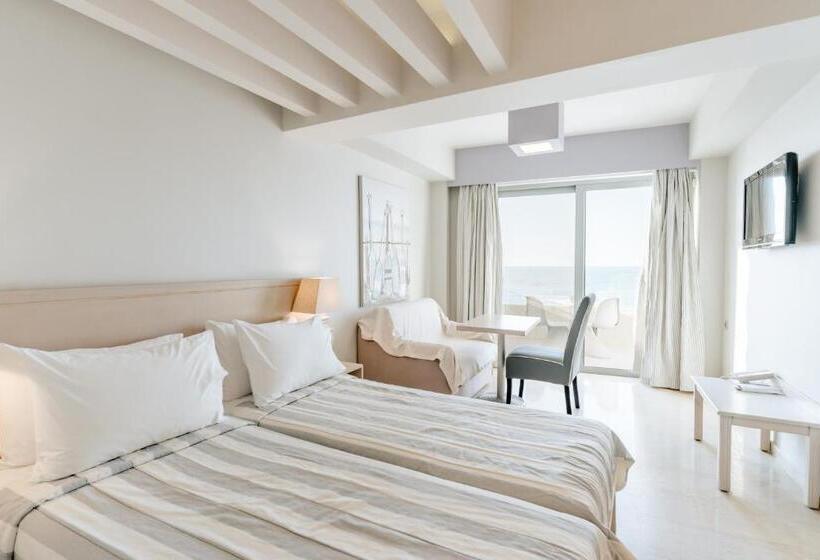 Номер Superior Вид на Море, Palm Beach Hotel Apartments