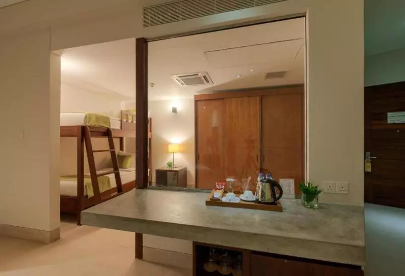 Perhesviitti, Amaya Beach Passikudah