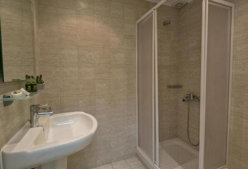 带花园景观及2个卧室的公寓, Aloe Apartments