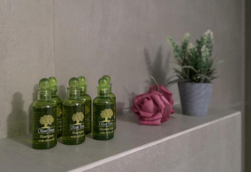 带花园景观及2个卧室的公寓, Aloe Apartments