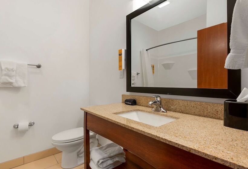 جناح, Best Western Plus Covered Bridge Inn