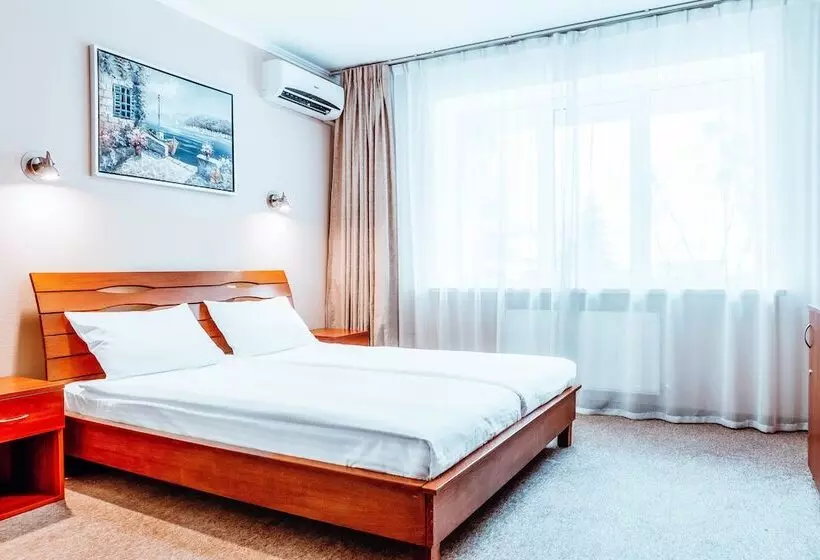 Superior-huone, Black Sea Hotel Kyiv