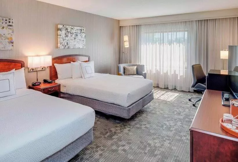 ２ダブルベッドのスタンダードルーム, Courtyard By Marriot Cranbury South Brunswick