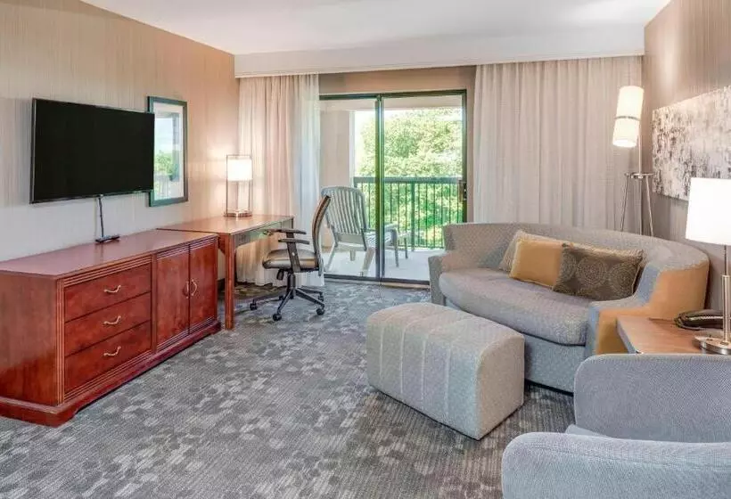 ２ベッドスイートルーム, Courtyard By Marriot Cranbury South Brunswick