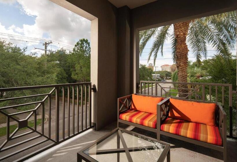 جناح, Epicurean Hotel, Autograph Collection