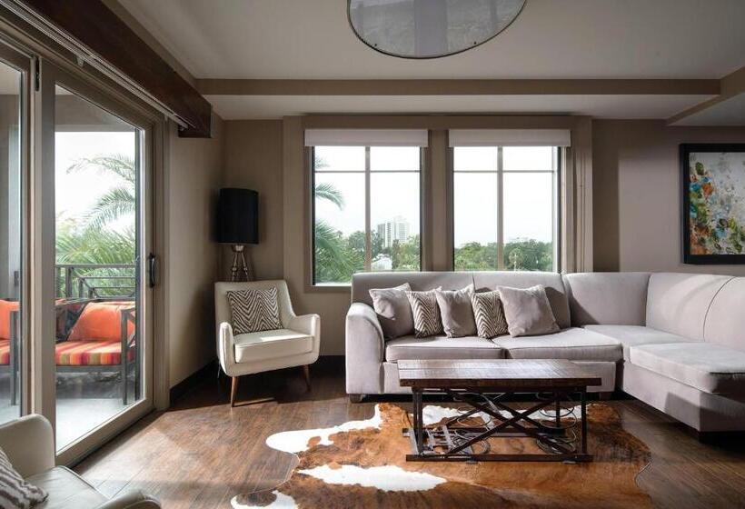 جناح, Epicurean Hotel, Autograph Collection