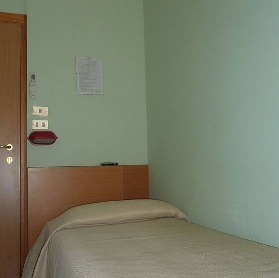 חדר סטנדרט יחיד עם מרפסת, Graziana