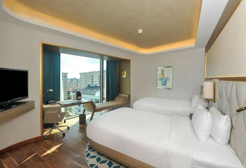 Executive Room, Hilton Istanbul Kozyatagi