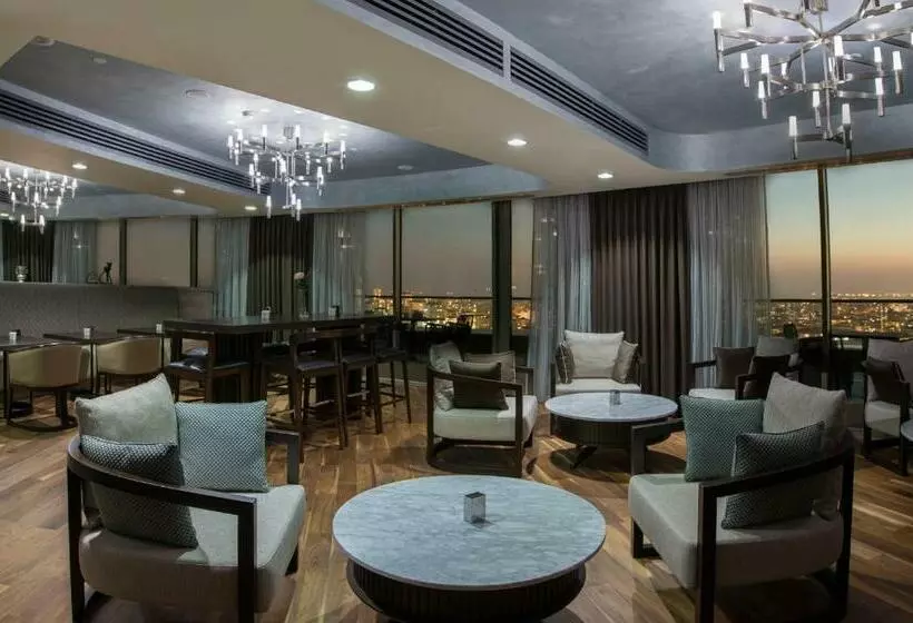Executive Suite King Bed, Hilton Istanbul Kozyatagi