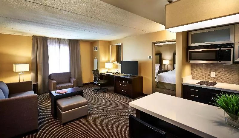 ２ベッドスイートルーム, Homewood Suites By Hilton Hamilton, Ontario, Canada