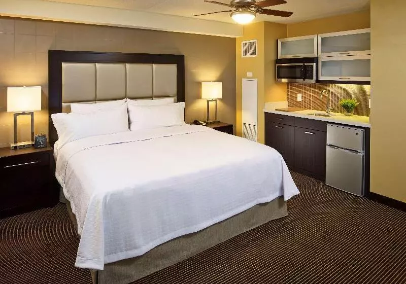 ２ベッドスイートルーム, Homewood Suites By Hilton Hamilton, Ontario, Canada
