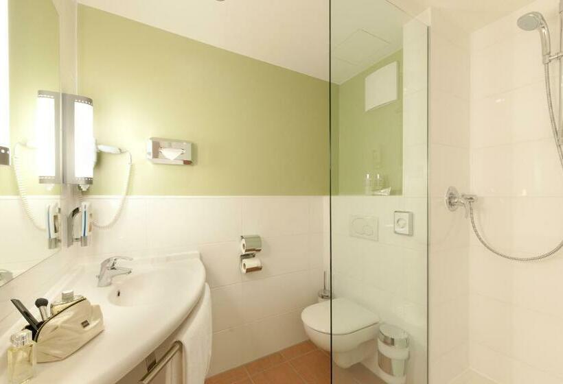 스탠다드 룸 더블 침대, Ibis München City Süd