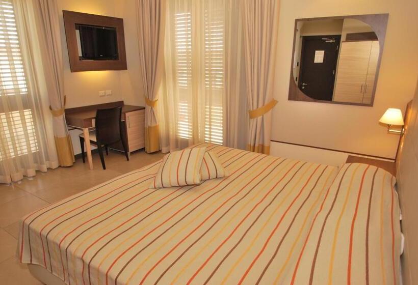 バルコニー付きスタンダードルーム, Milazzo