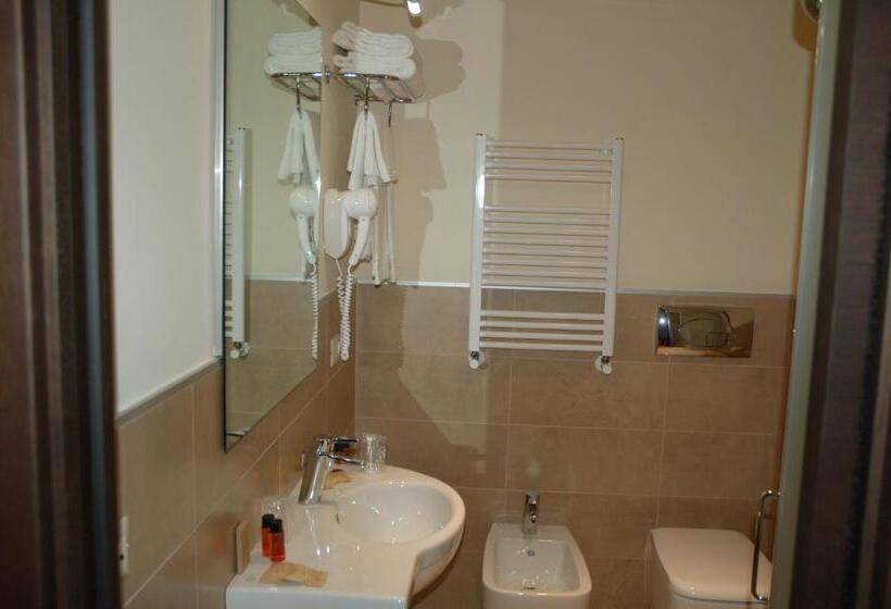 バルコニー付スタンダード４ベッドルーム, Milazzo