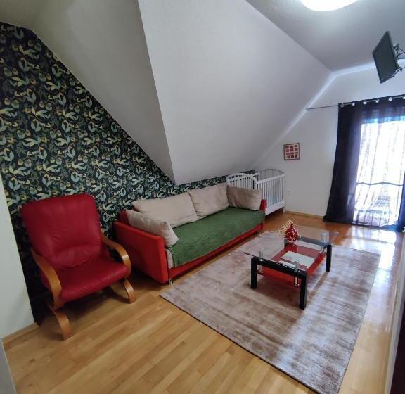 آپارتمان 1 خوابه, Orlan