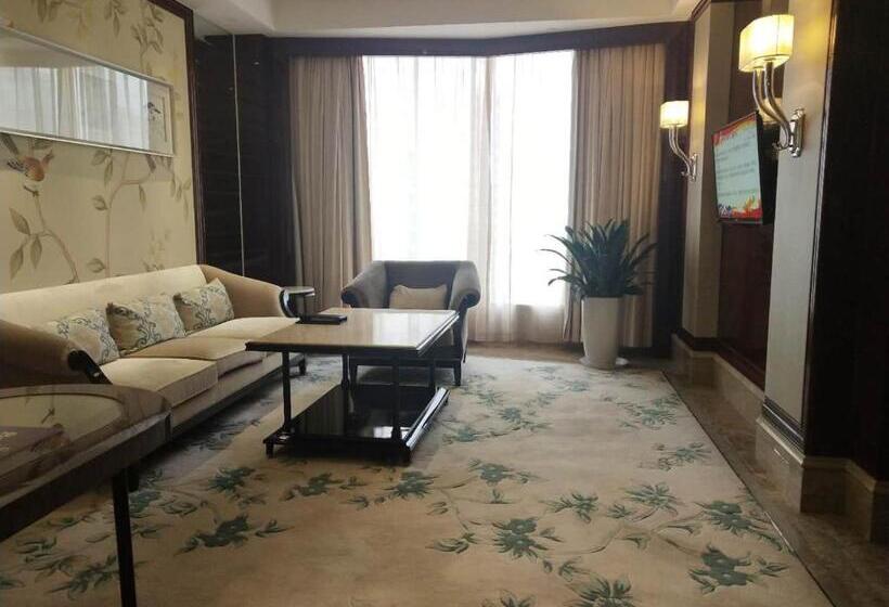 סוויטה אקזקיוטיב, Ramada Plaza Qiandeng Kunshan