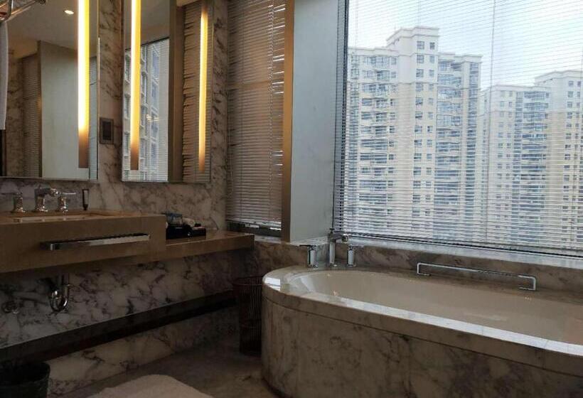 חדר סופריור, Ramada Plaza Qiandeng Kunshan