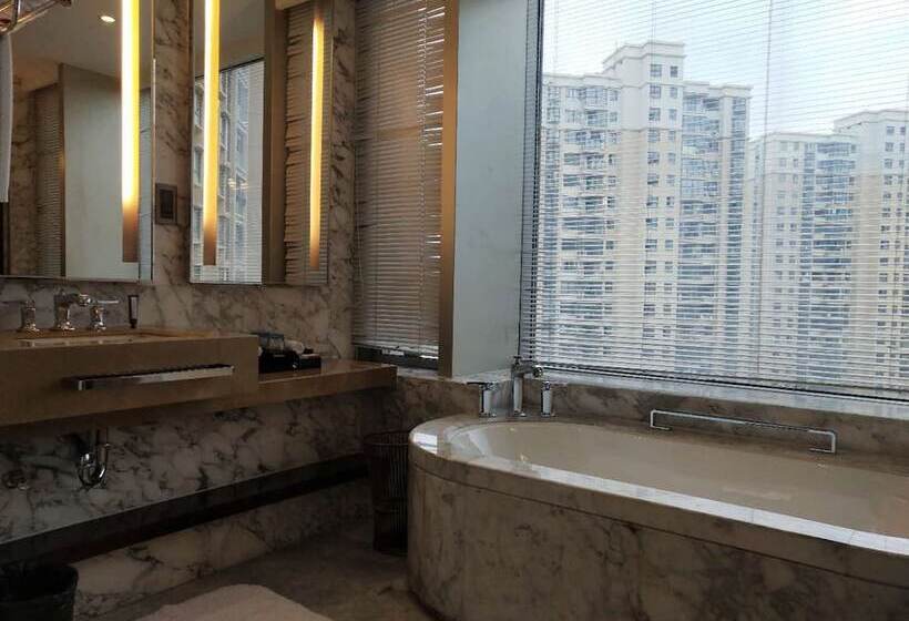 חדר סופריור, Ramada Plaza Qiandeng Kunshan