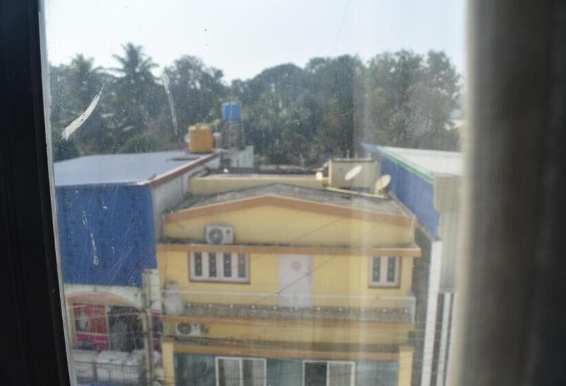 חדר דלוקס, Royal Orchid Central Shimoga