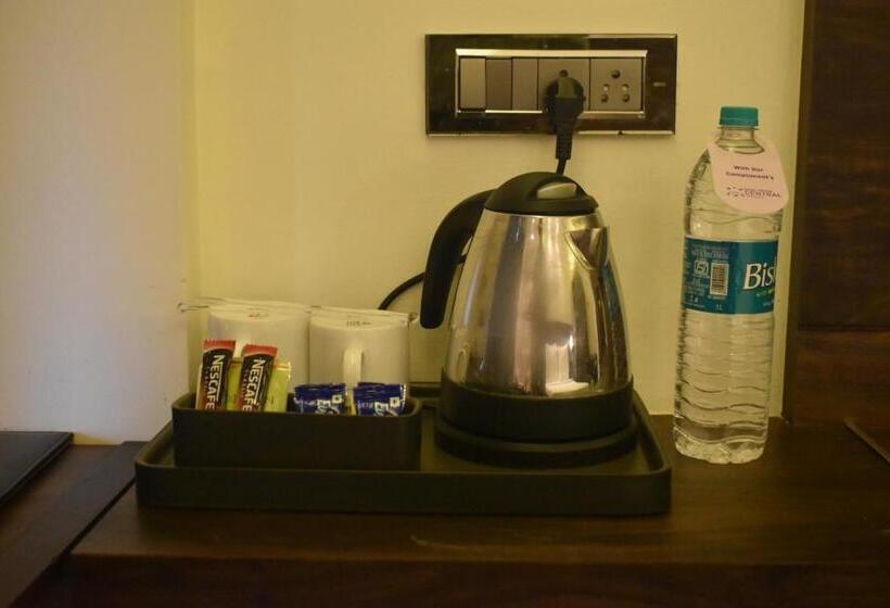 חדר דלוקס, Royal Orchid Central Shimoga