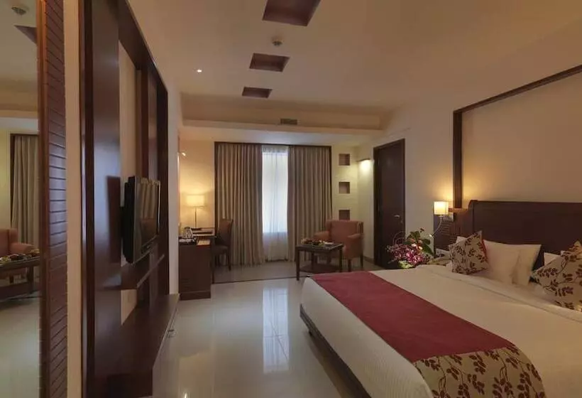 デラックスルーム, Royal Orchid Central Shimoga