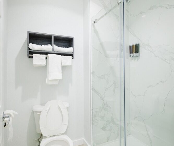 Номер Стандарт, Sapphire Inn And Suites