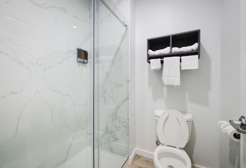 スタンダードルーム, Sapphire Inn And Suites