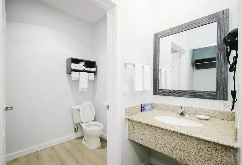 キングサイズベッドのスタンダードルーム, Sapphire Inn And Suites