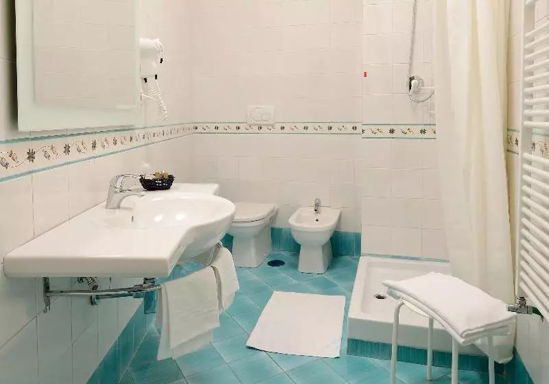 آپارتمان 1 خوابه با چشم‌انداز دریا, Residence Due Torri
