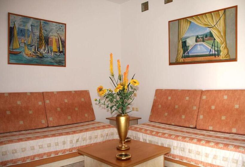 1베드룸 아파트 1층, Sun Maris