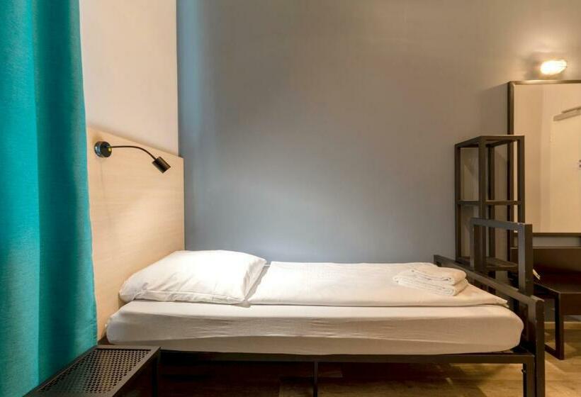 غرفة قياسية فردية, a&o München Laim