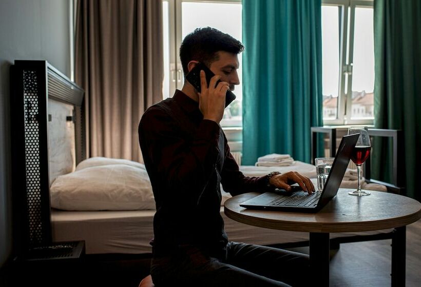 غرفة قياسية فردية, a&o München Laim