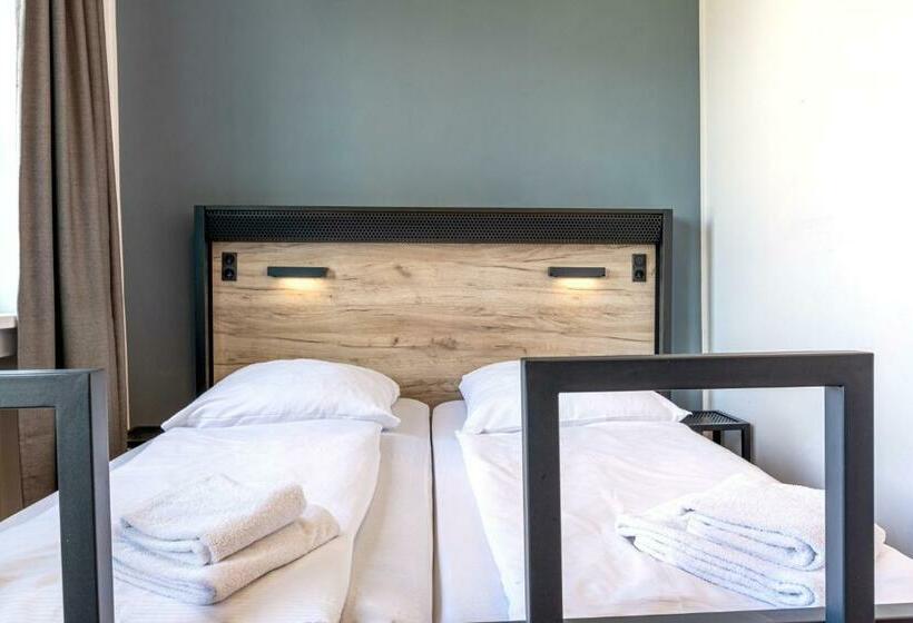 غرفة قياسية, a&o München Laim