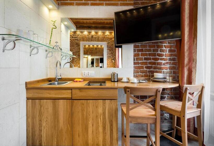 スーペリアスタジオ, Aparthotel Stare Miasto