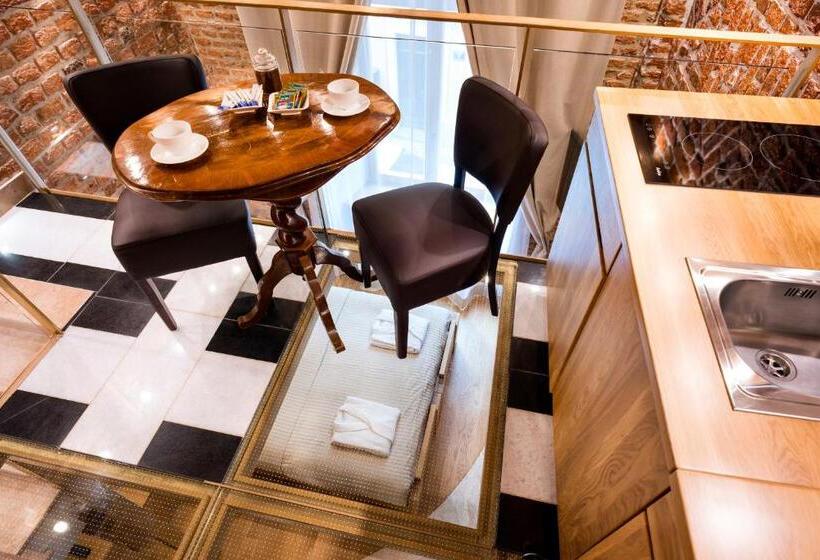 ジュニアスイート, Aparthotel Stare Miasto