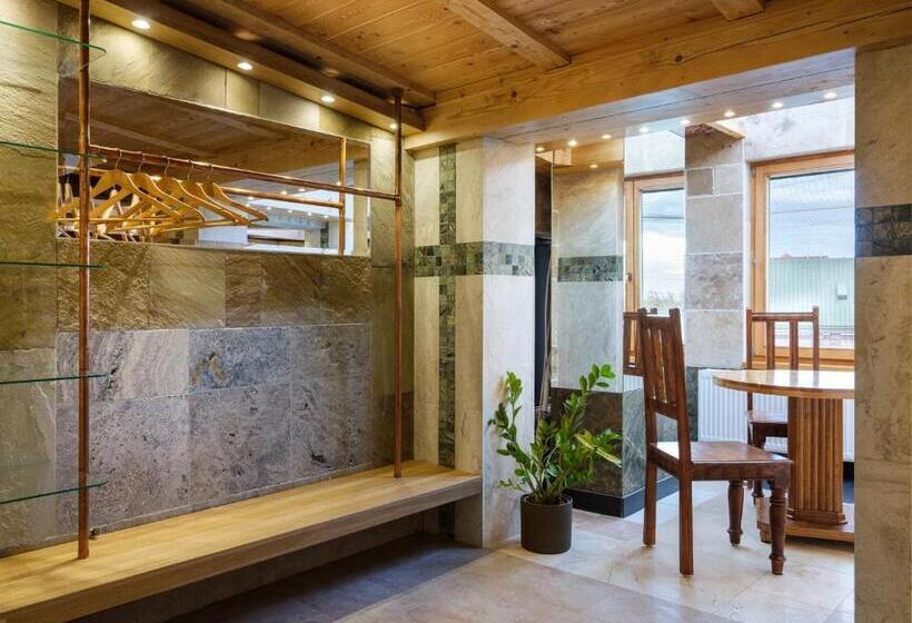 スーペリアースイート, Aparthotel Stare Miasto