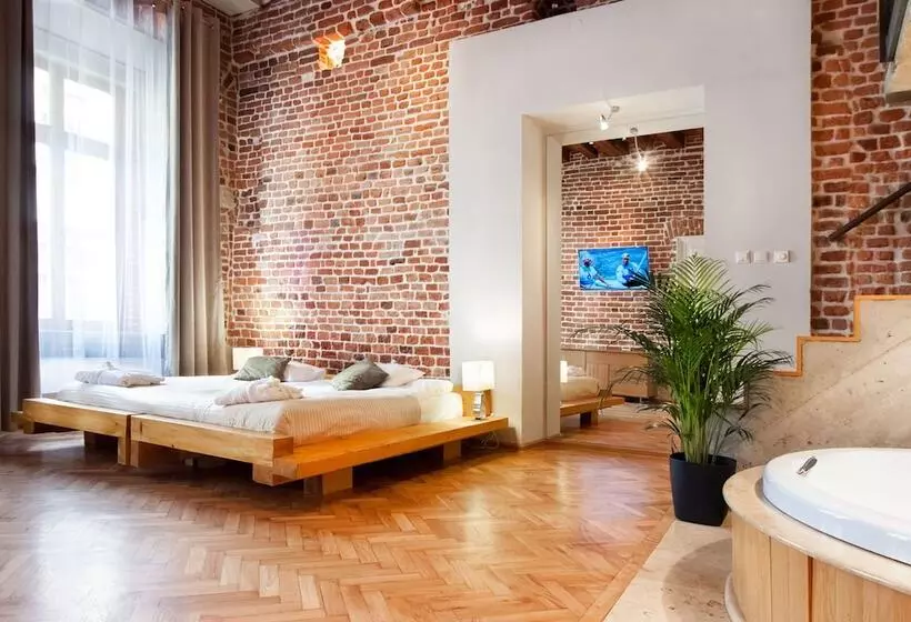 デラックススイート, Aparthotel Stare Miasto