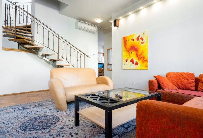 スイート, Aparthotel Stare Miasto